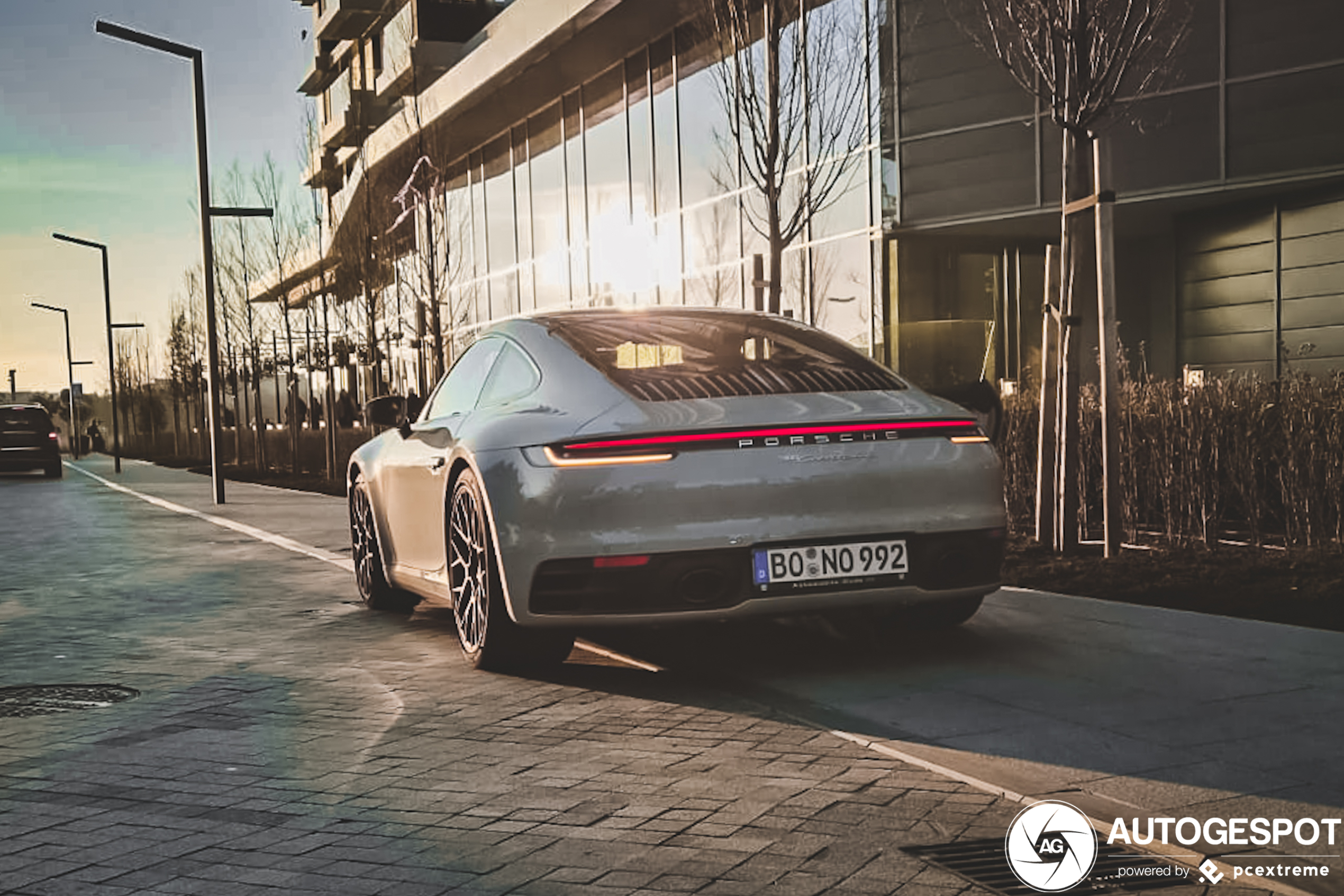 Porsche 992 Carrera 4S