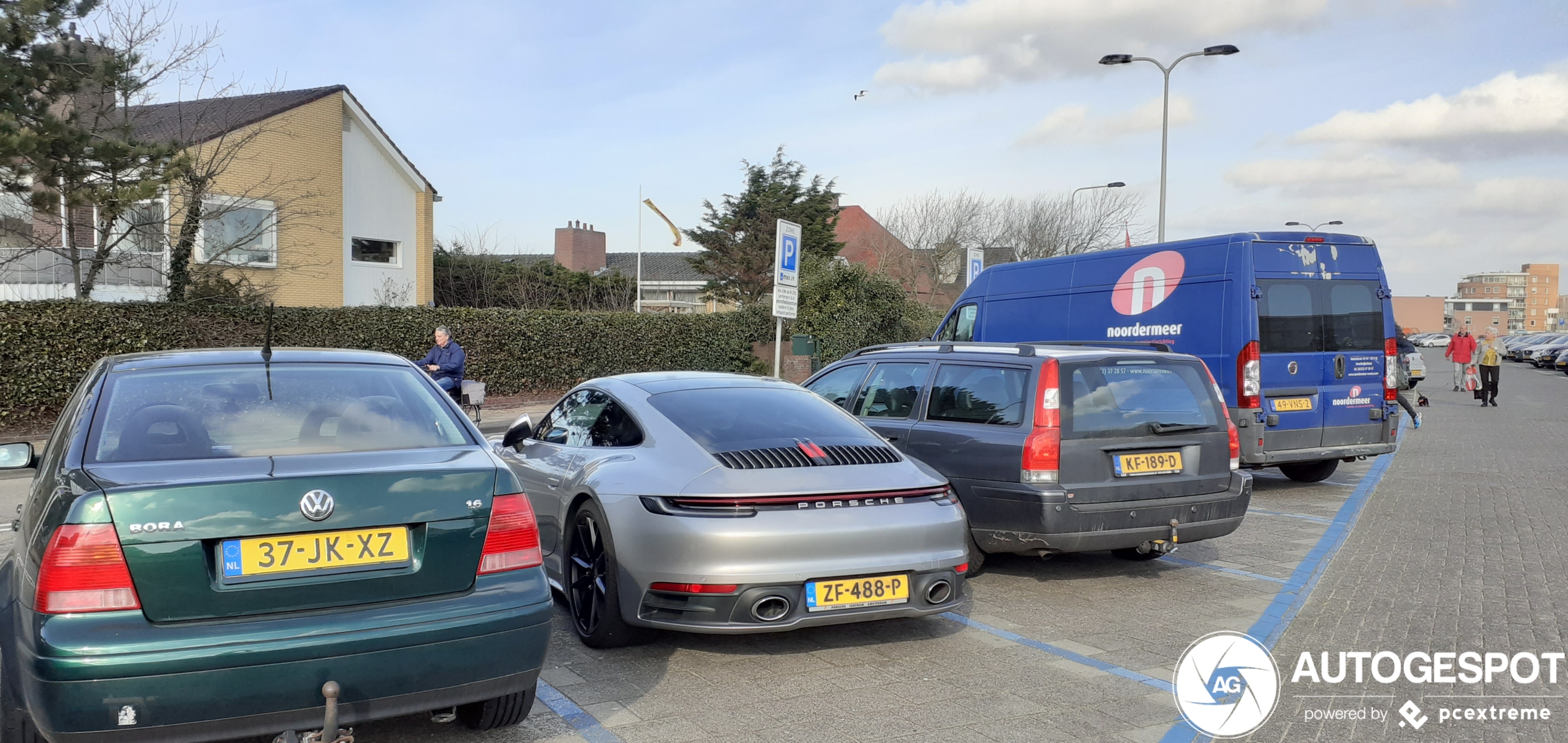 Porsche 992 Carrera 4S