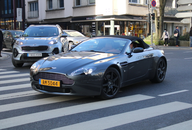 Aston Martin V8 Vantage Roadster