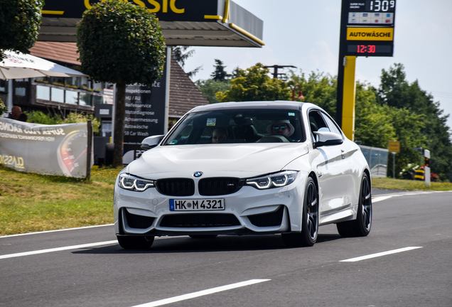 BMW M4 F82 CS