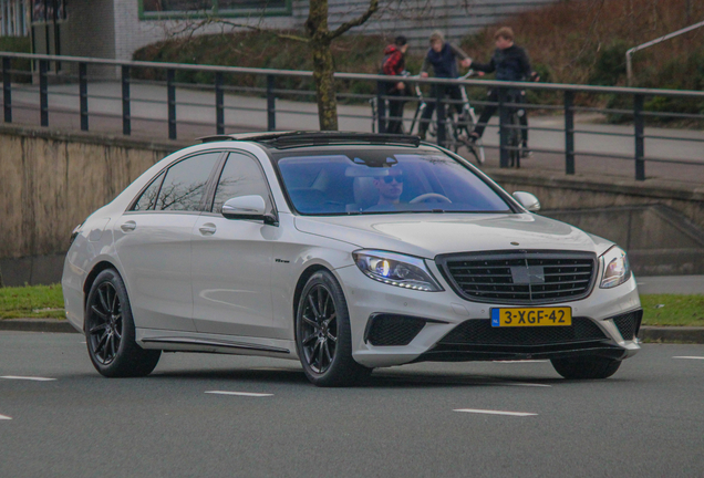 Mercedes-Benz S 63 AMG V222