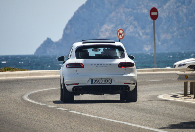 Porsche 95B Macan Turbo