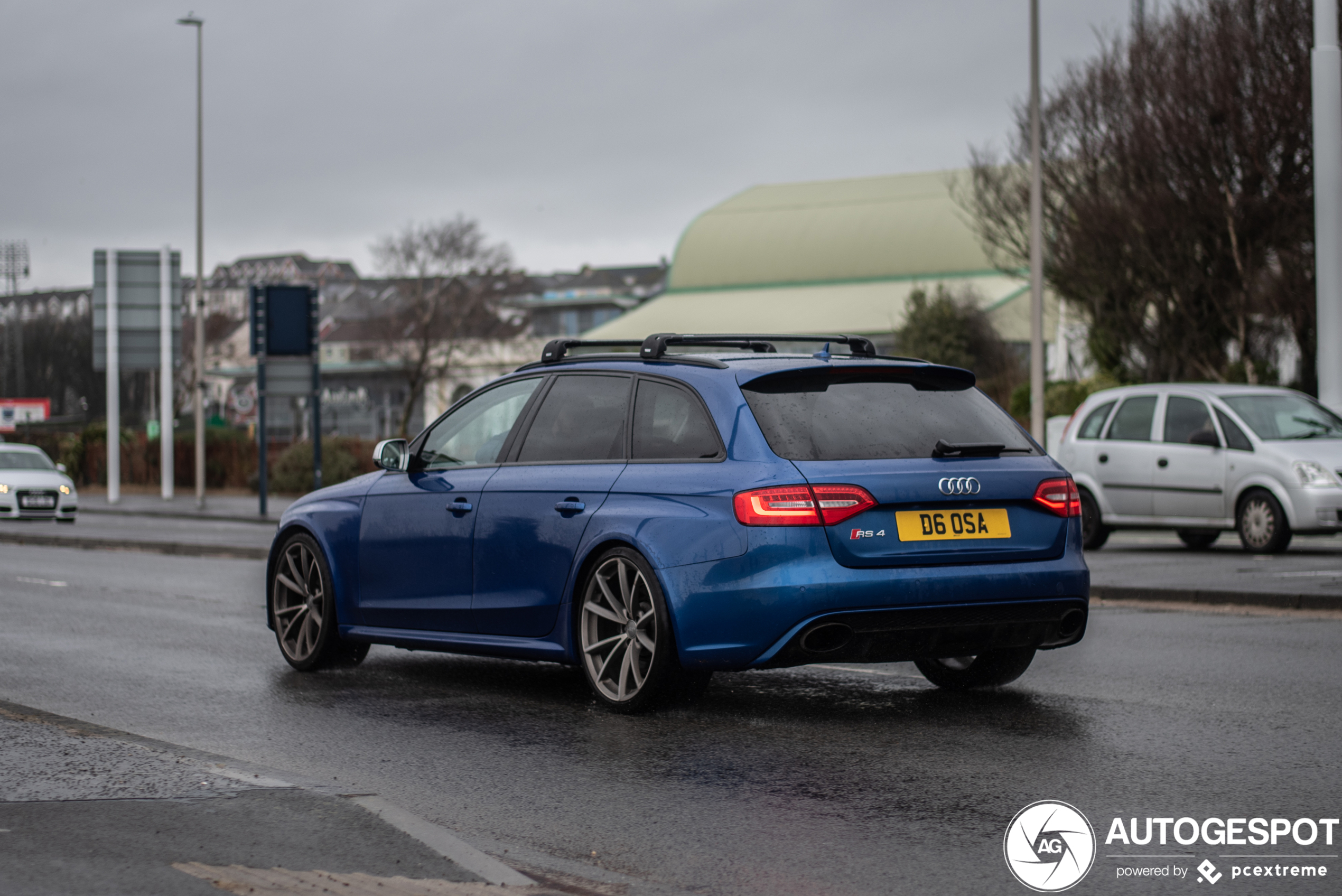 Audi RS4 Avant B8