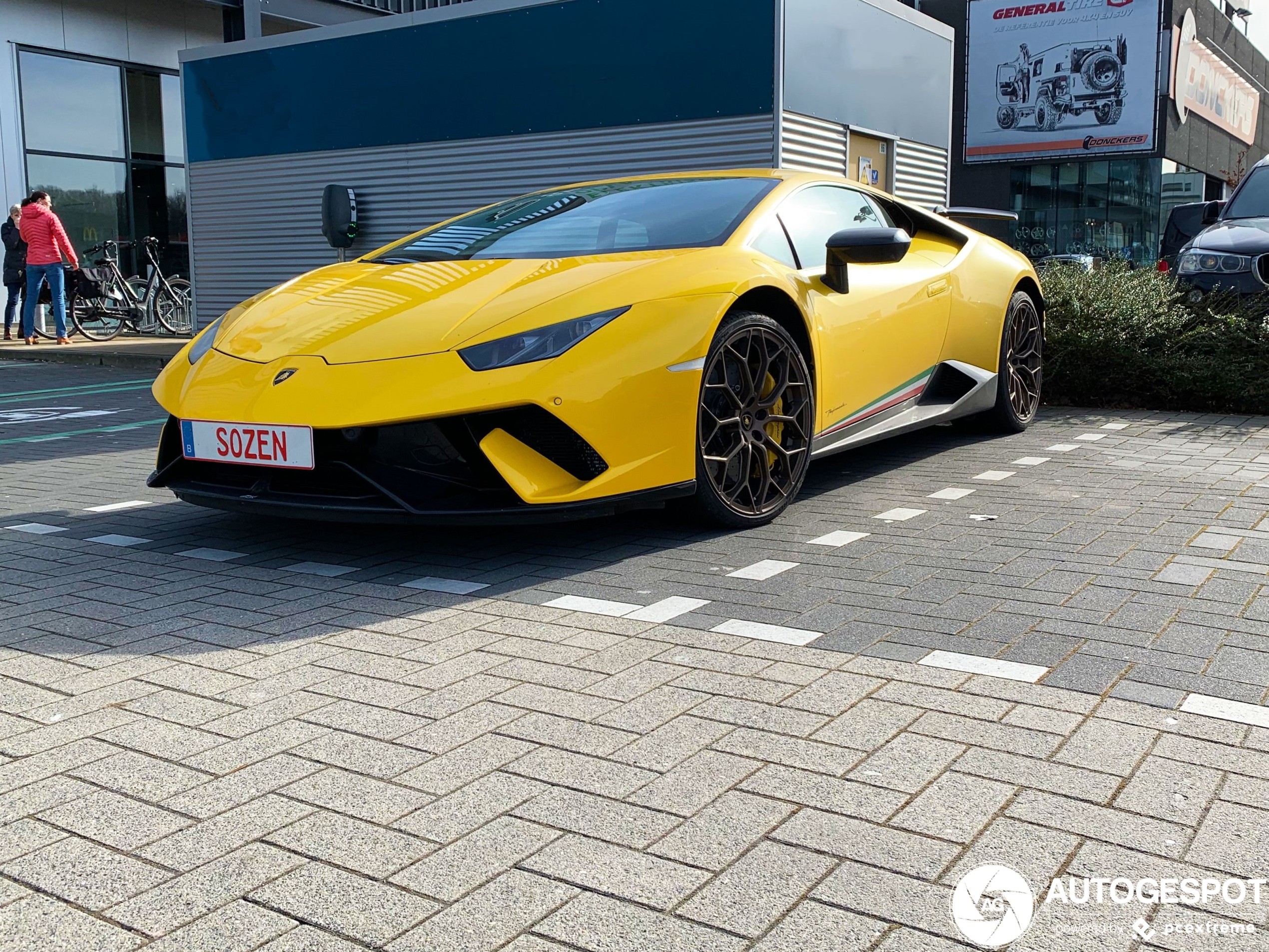 Lamborghini Huracán LP640-4 Performante