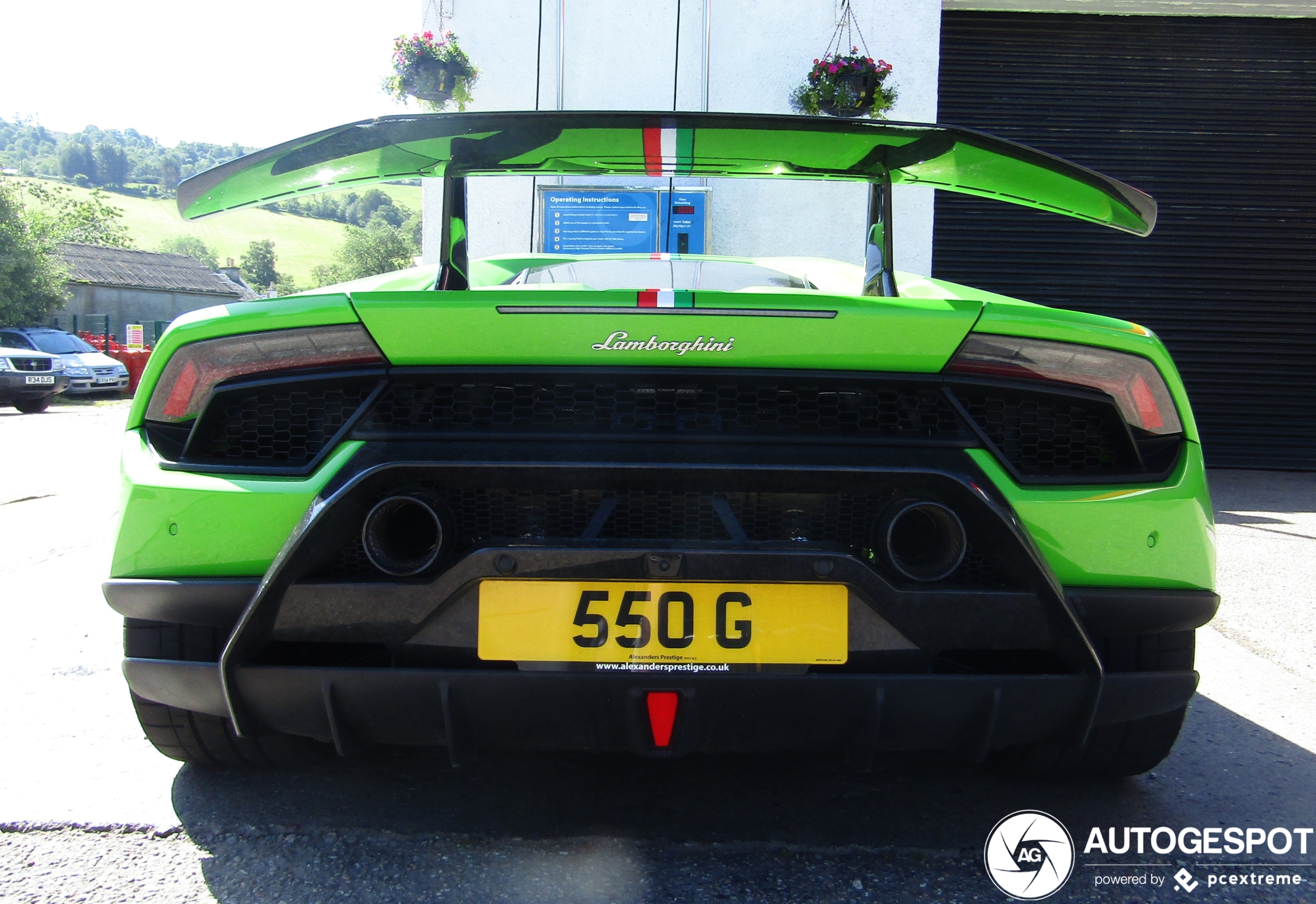 Lamborghini Huracán LP640-4 Performante