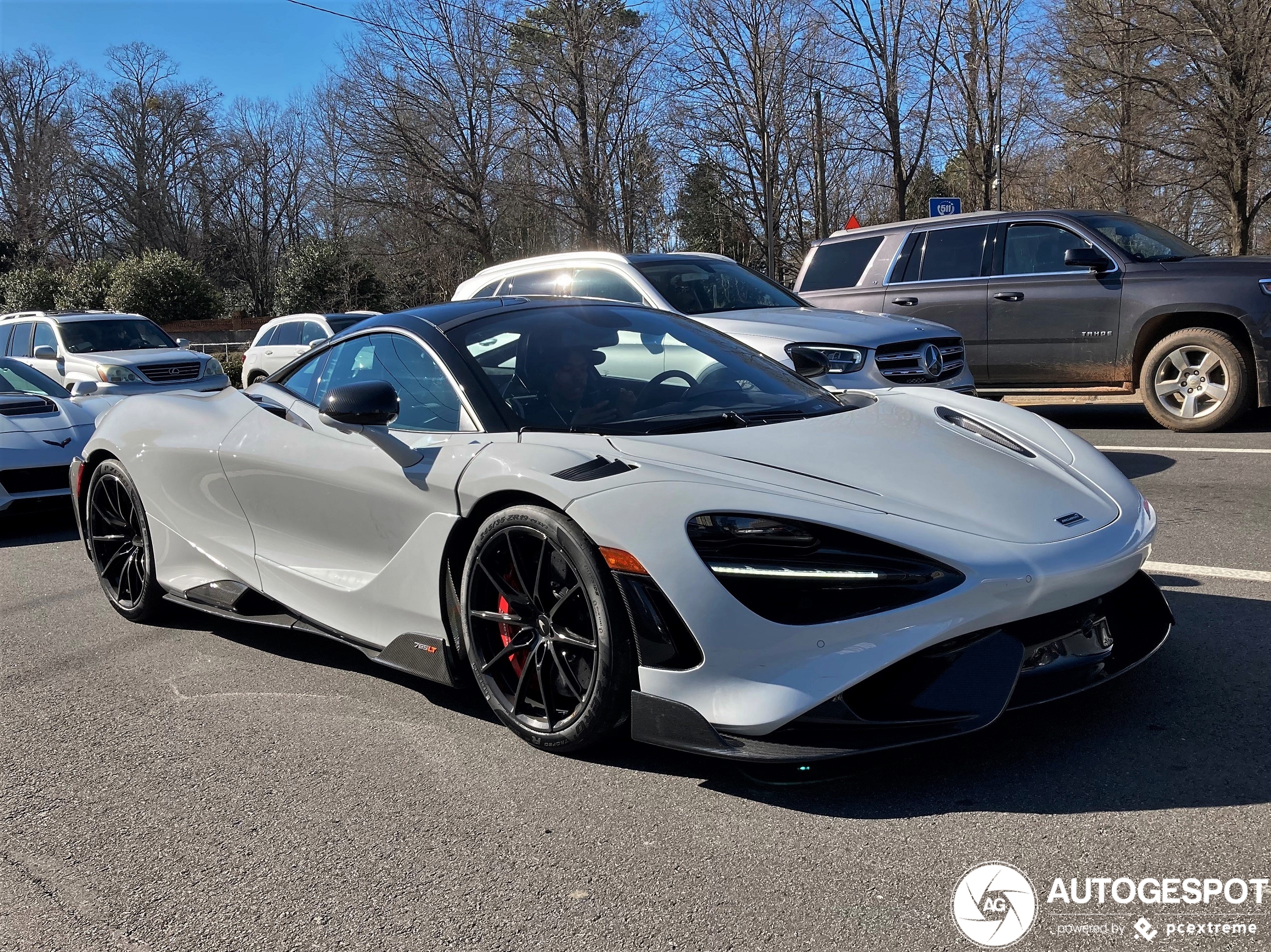 McLaren geeft gas met de 765LT