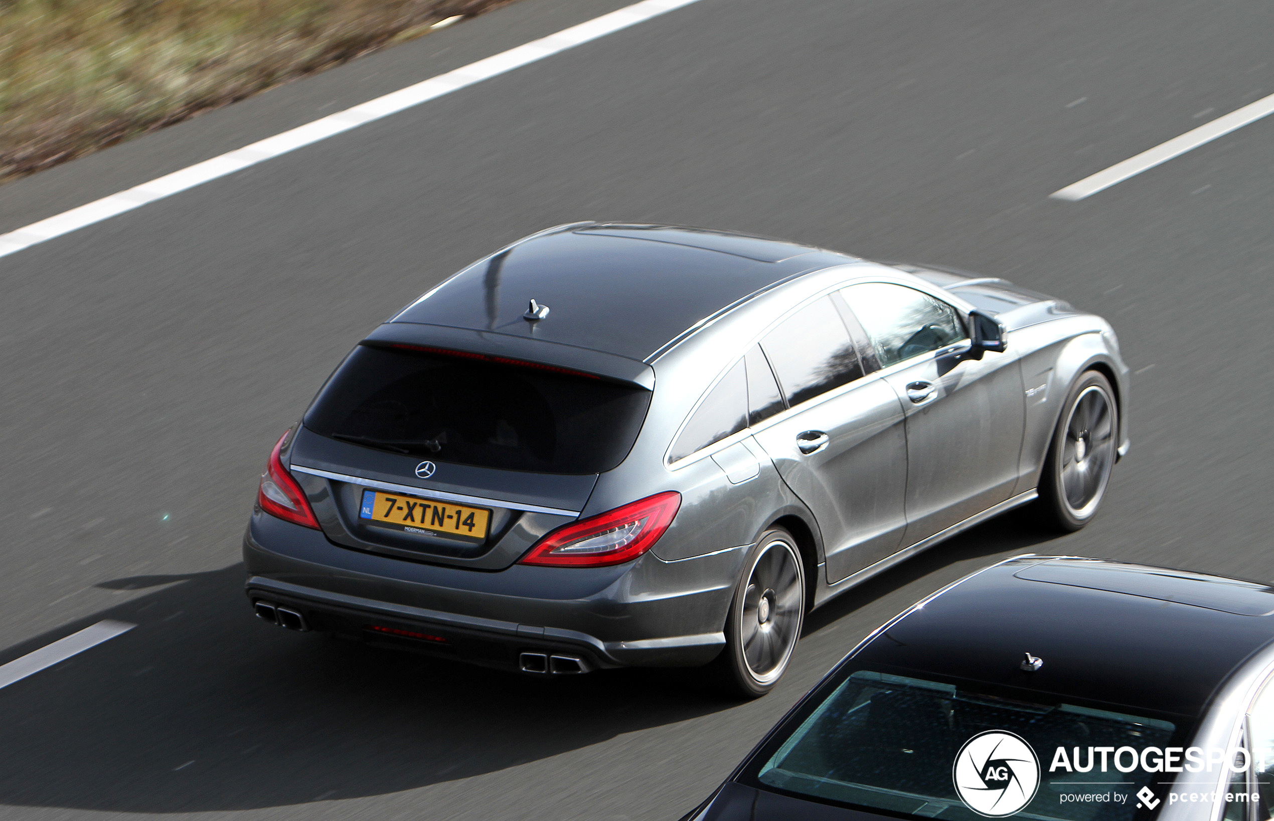 Mercedes-Benz CLS 63 AMG X218 Shooting Brake