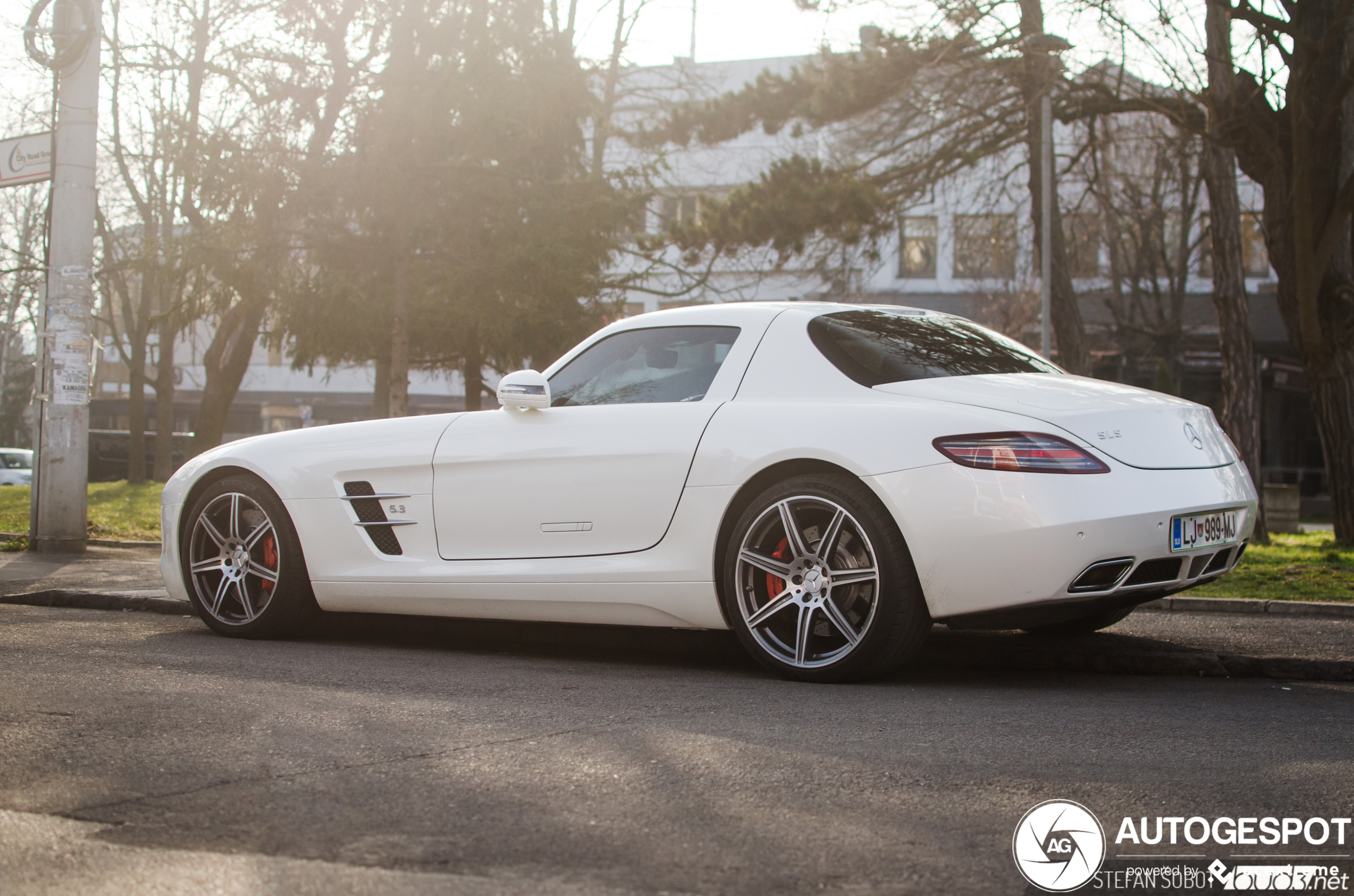 Mercedes-Benz SLS AMG