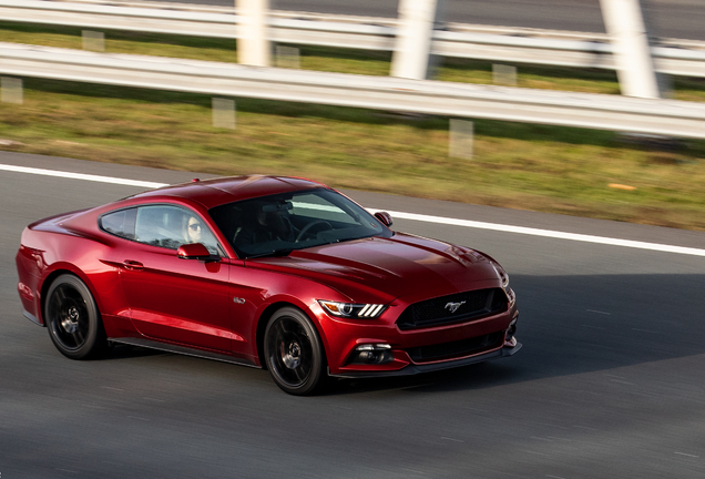 Ford Mustang GT 2015