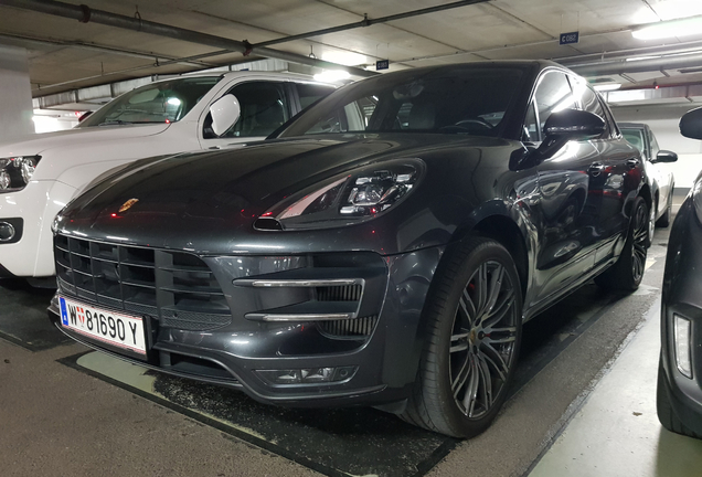 Porsche 95B Macan Turbo