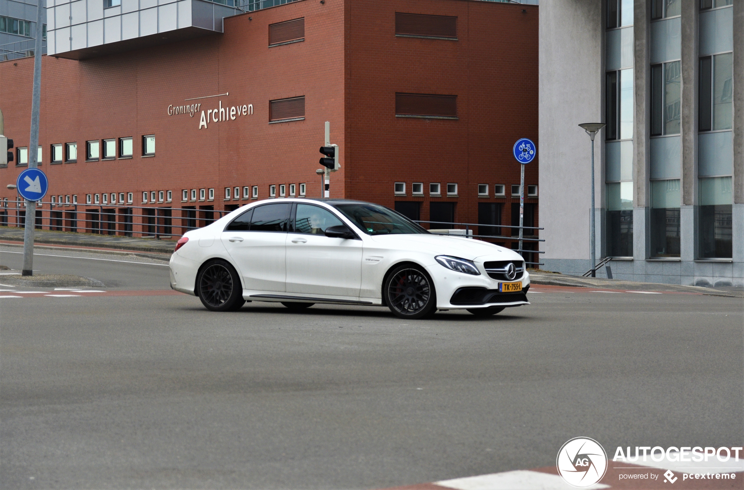 Mercedes-AMG C 63 S W205