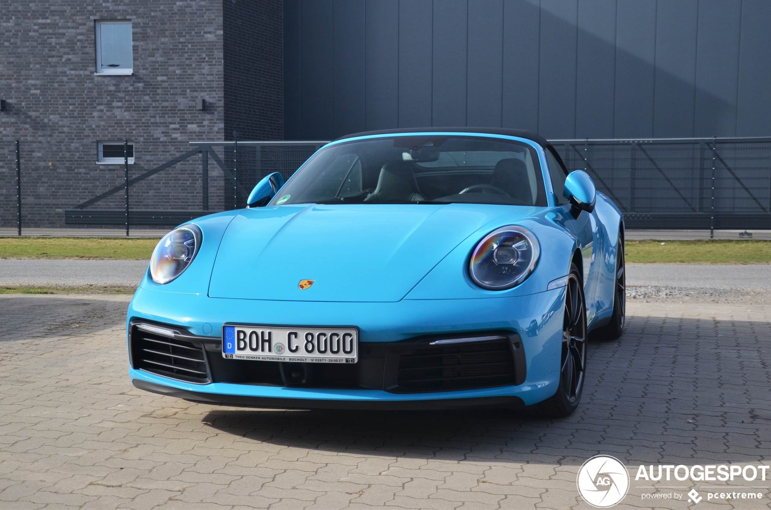 Porsche 992 Carrera 4S Cabriolet