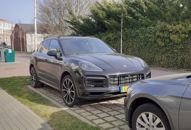 Porsche Cayenne Turbo S E-Hybrid