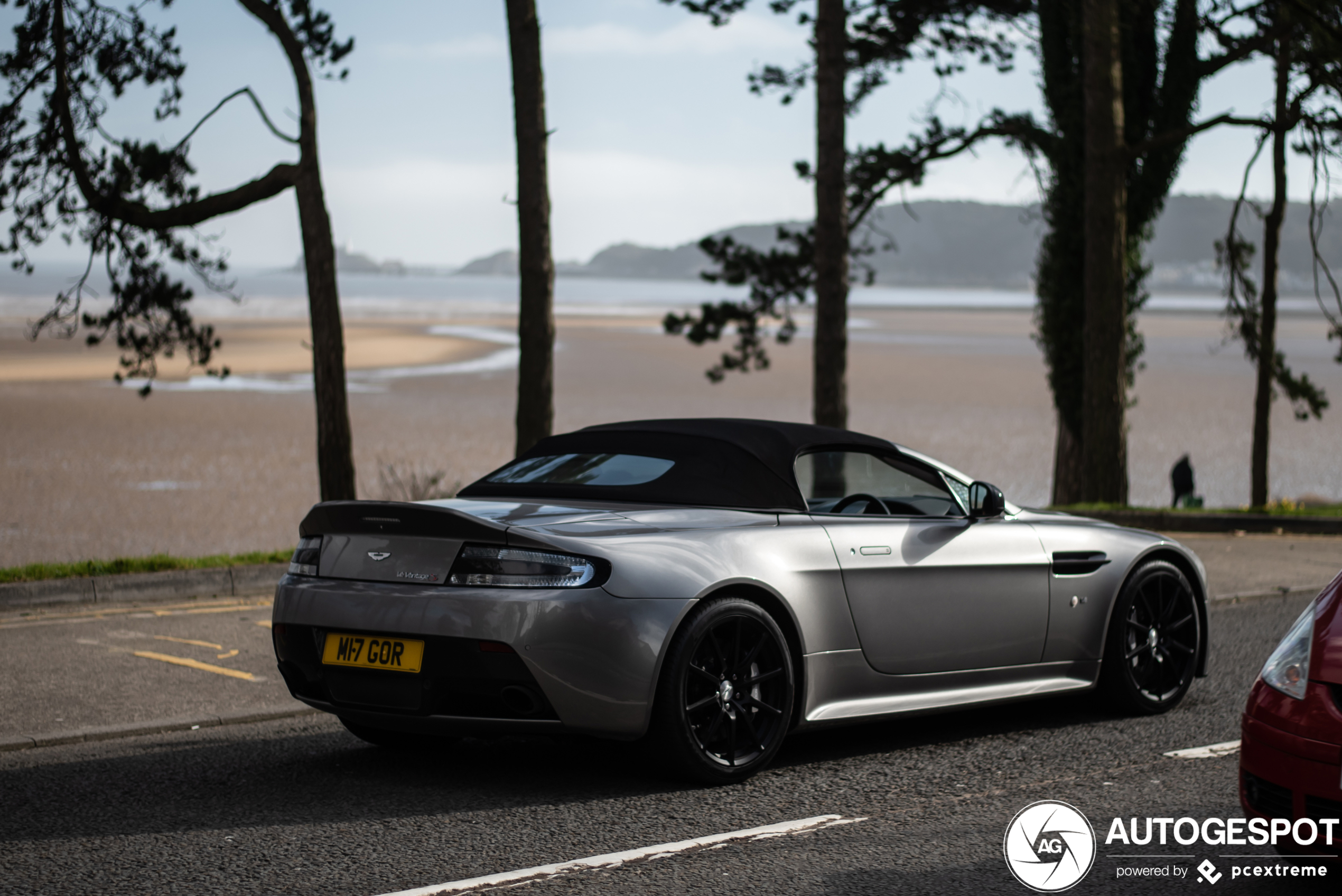 Aston Martin V12 Vantage S Roadster