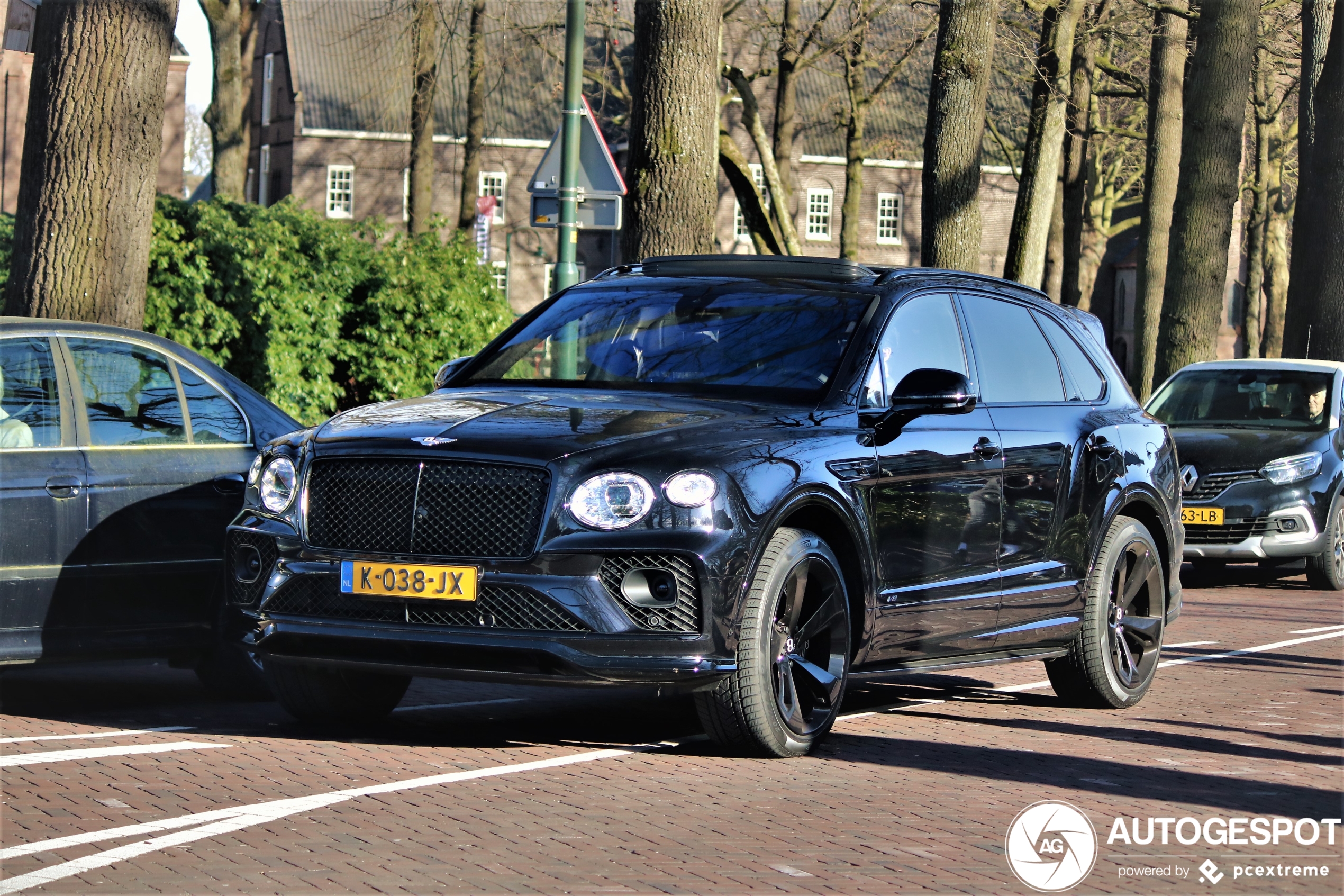 Bentley Bentayga V8 2021