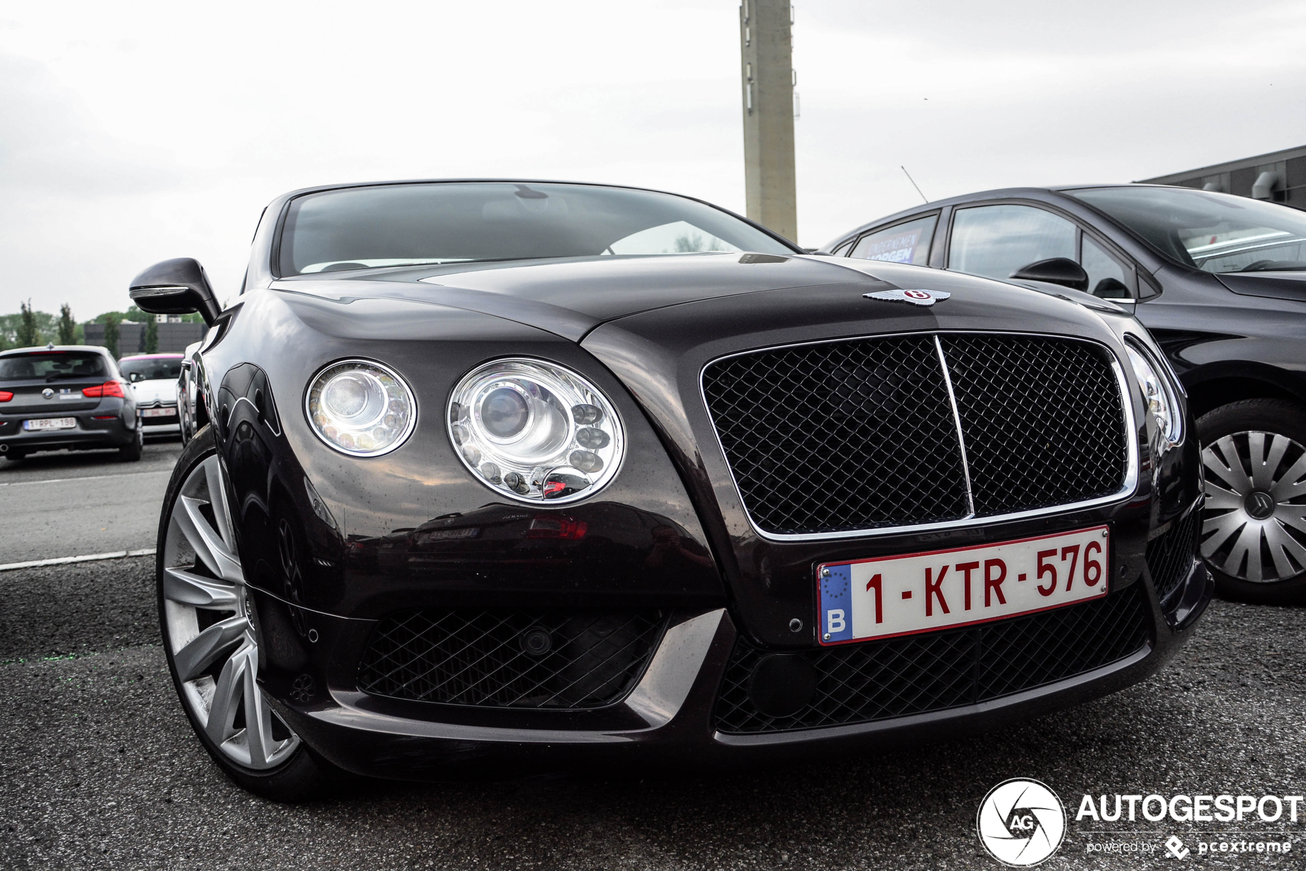 Bentley Continental GTC V8