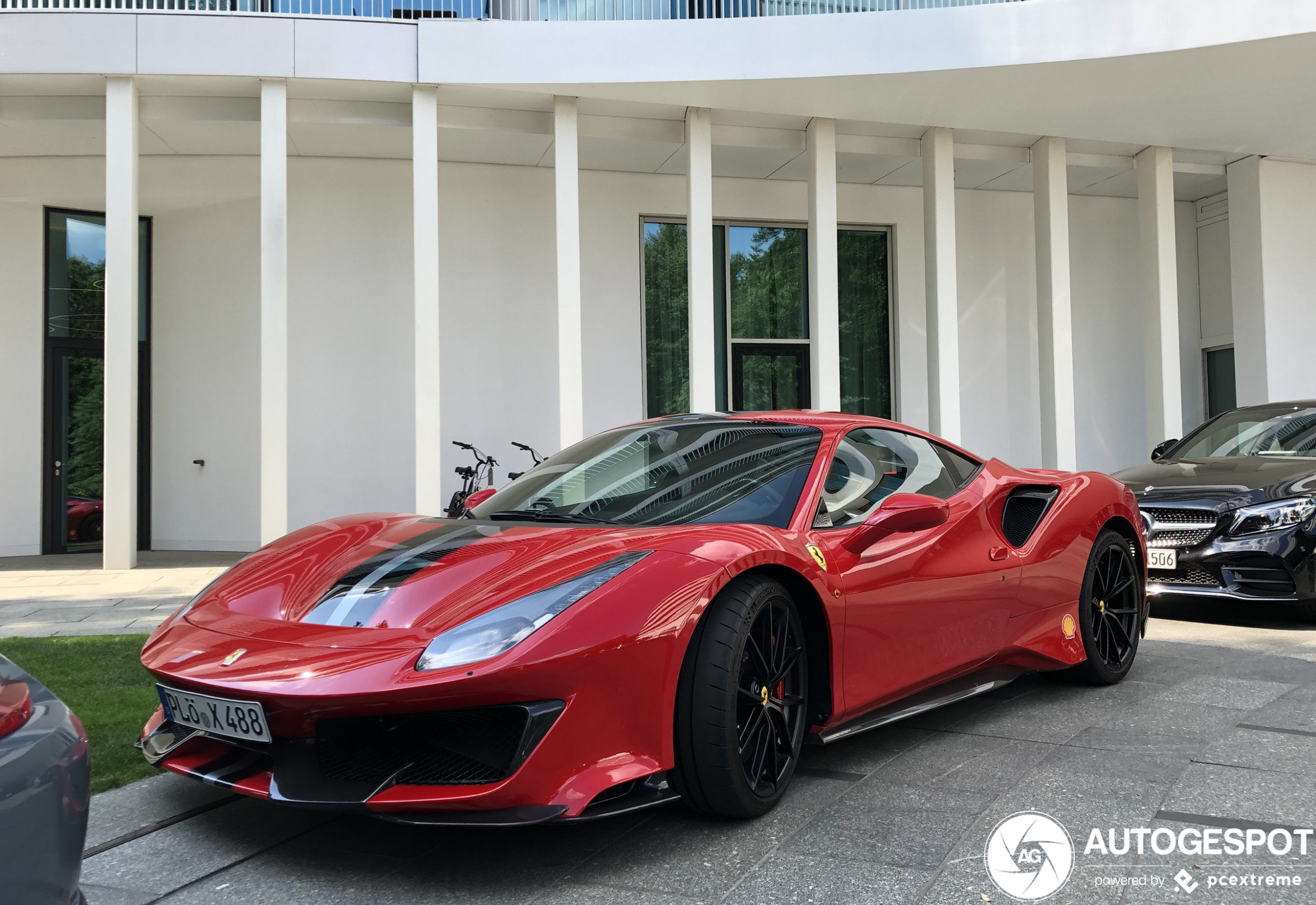 Ferrari 488 Pista