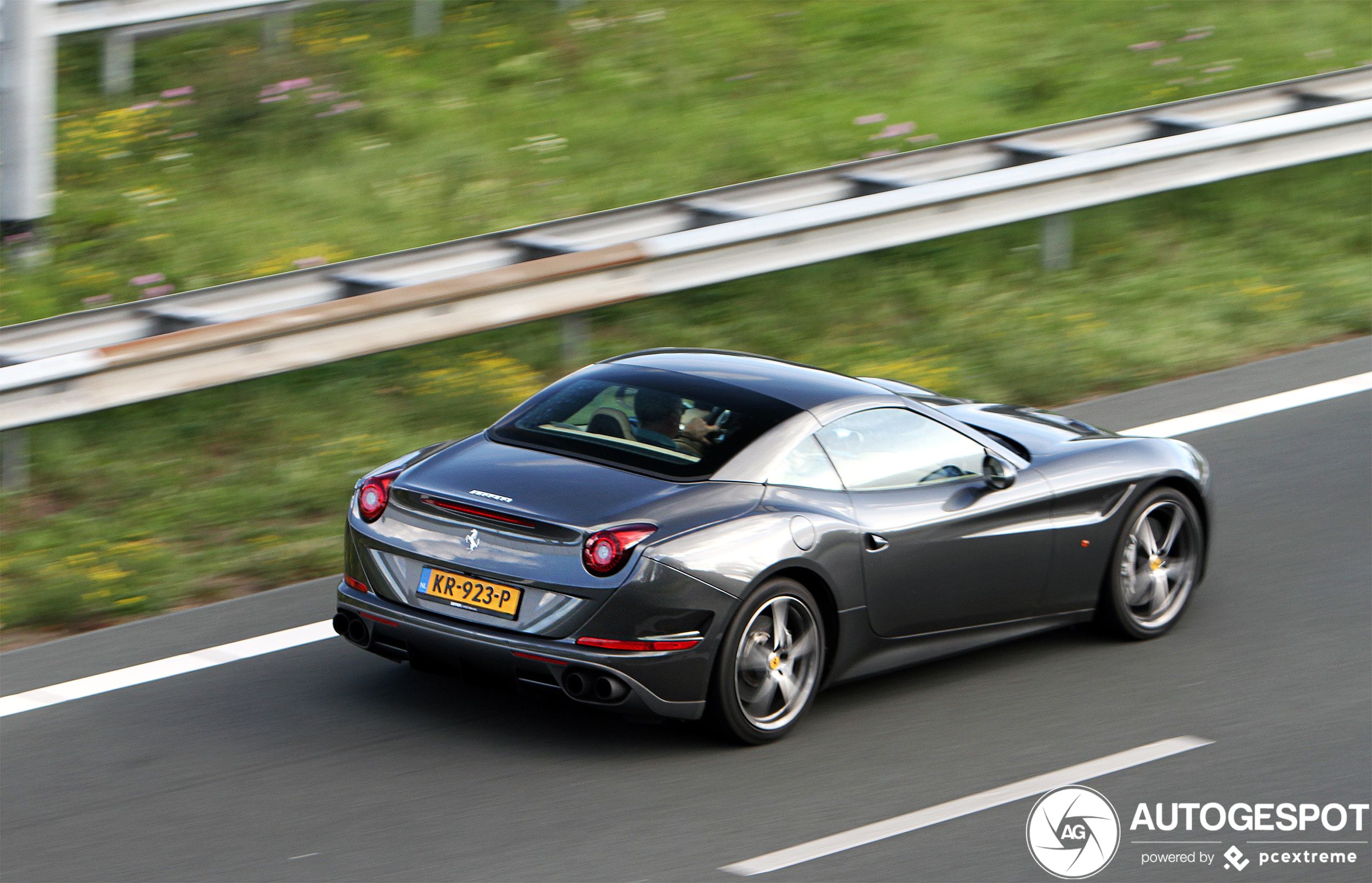 Ferrari California T