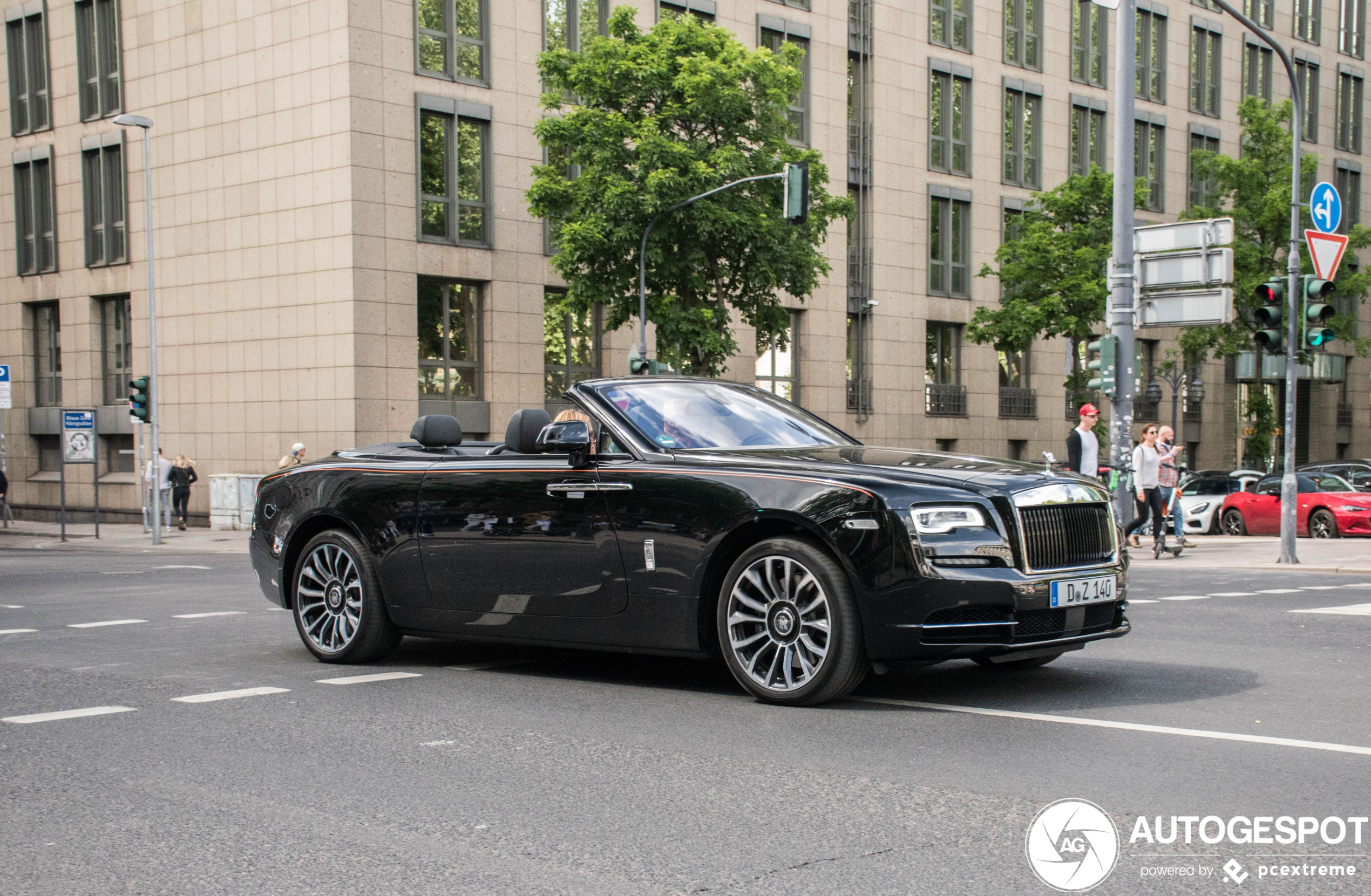 Rolls-Royce Dawn