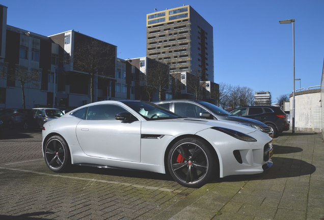 Jaguar F-TYPE R Coupé