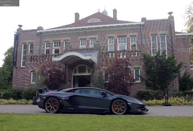 Lamborghini Aventador LP770-4 SVJ