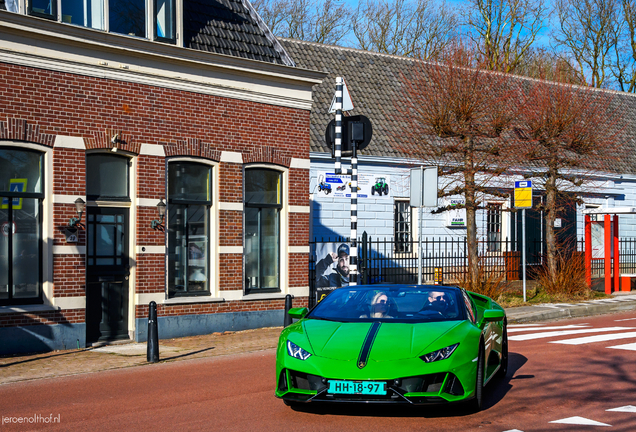 Lamborghini Huracán LP640-4 EVO Spyder