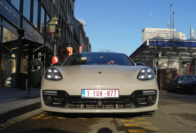 Porsche 971 Panamera Turbo S E-Hybrid