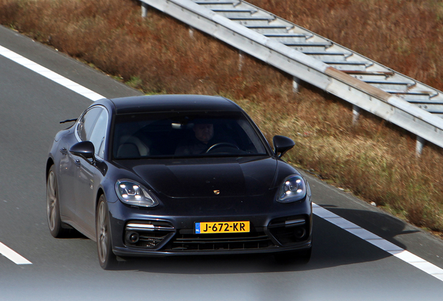 Porsche 971 Panamera Turbo S E-Hybrid