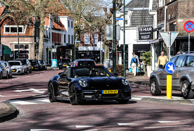 Porsche 992 Carrera 4S Cabriolet