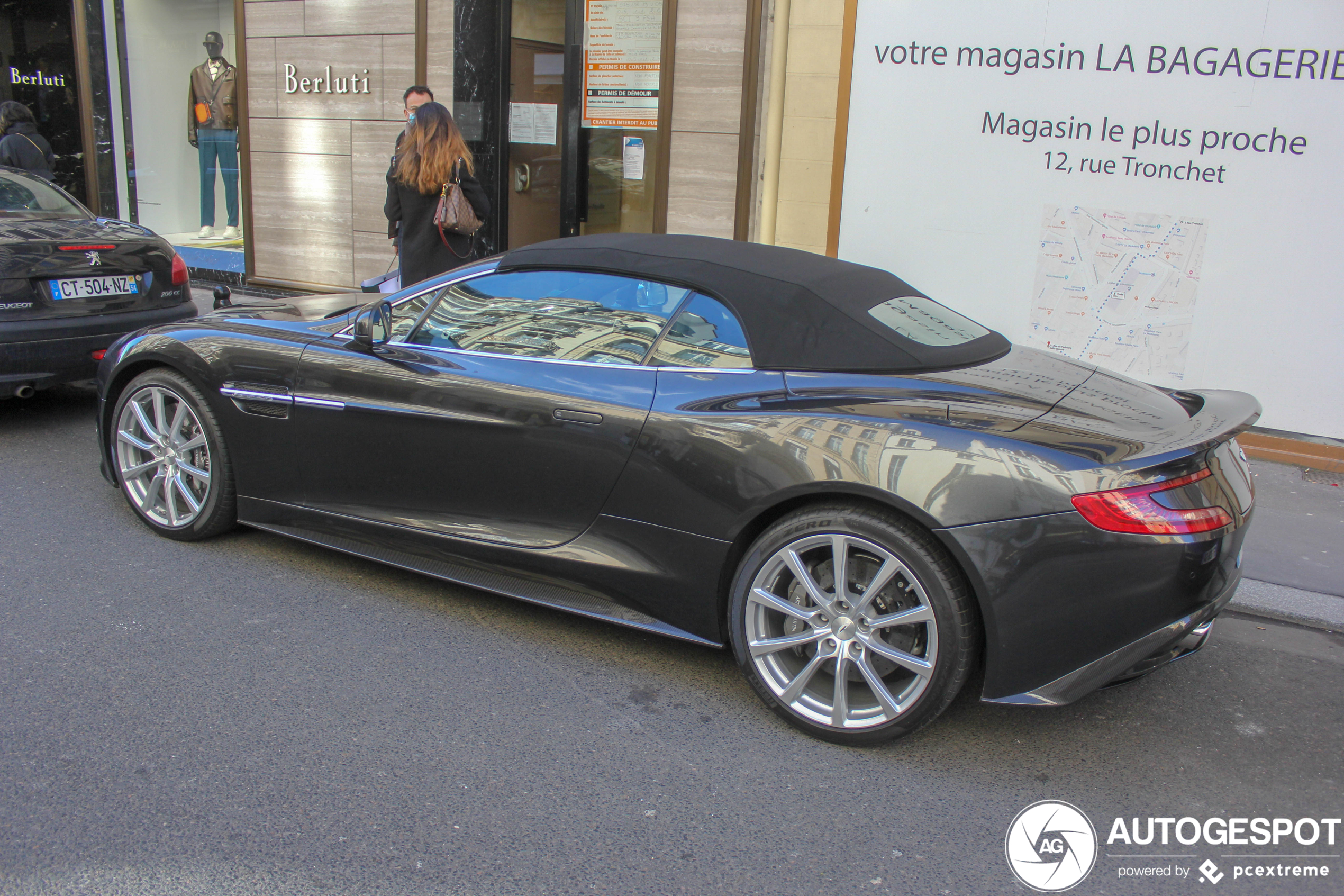 Aston Martin Vanquish Volante