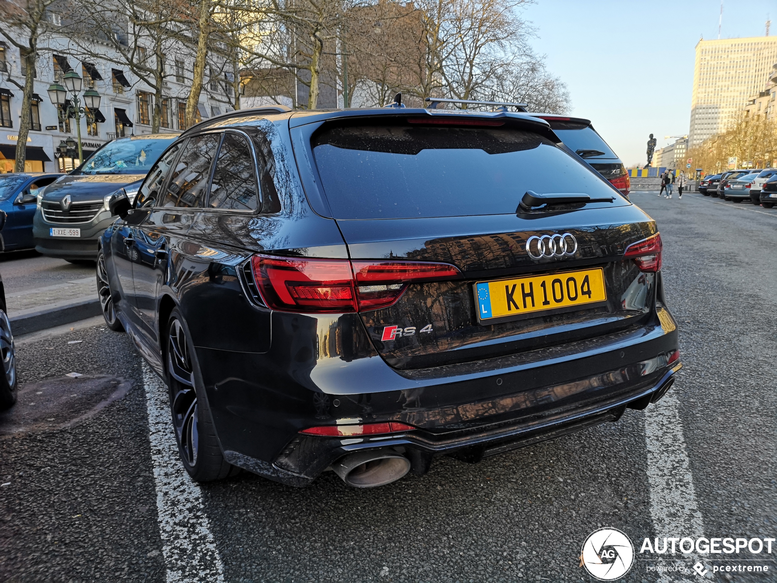 Audi RS4 Avant B9