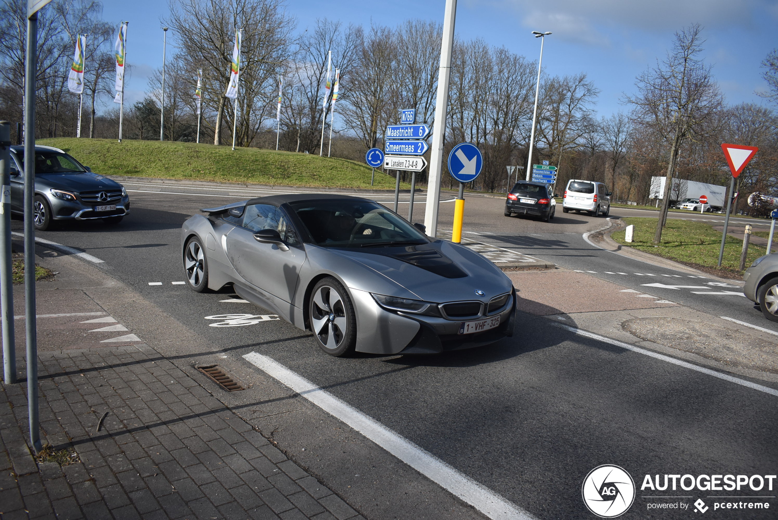 BMW i8 Roadster