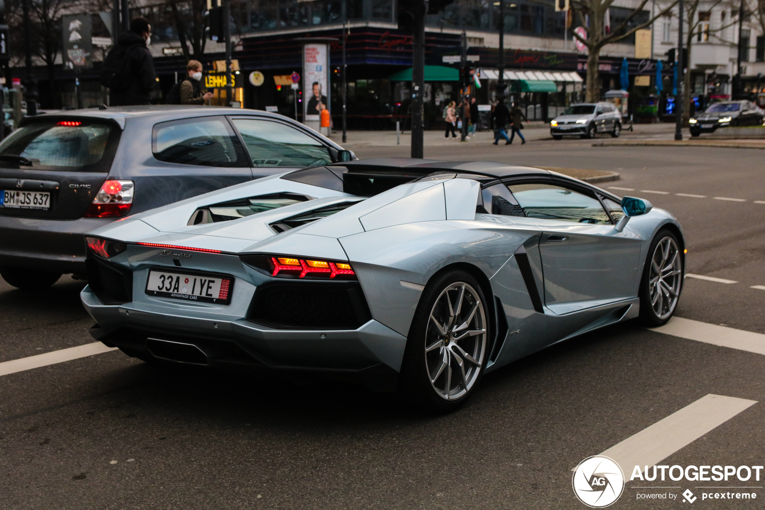 Lamborghini Aventador LP700-4 Roadster