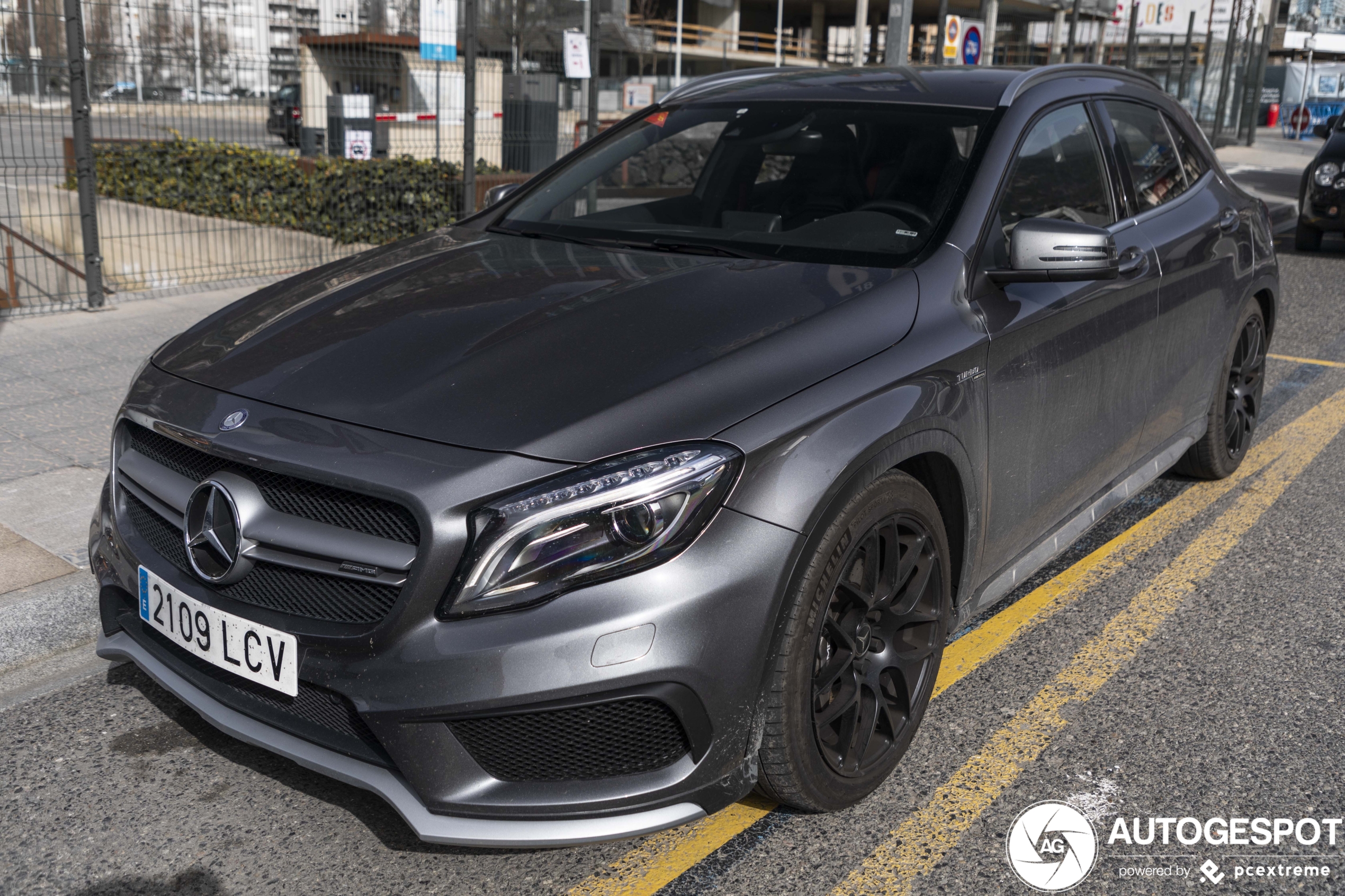 Mercedes-Benz GLA 45 AMG X156