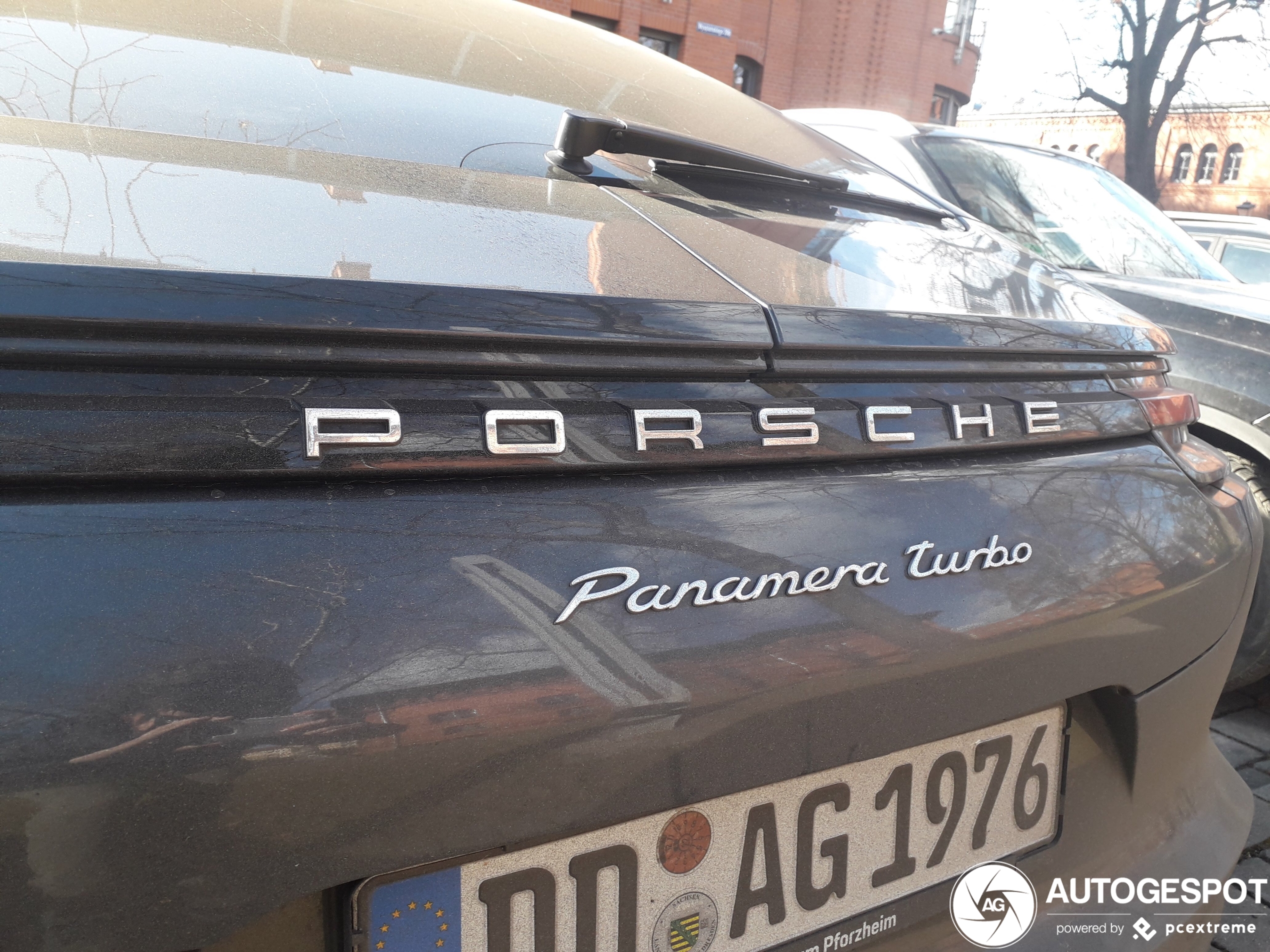 Porsche 971 Panamera Turbo Executive