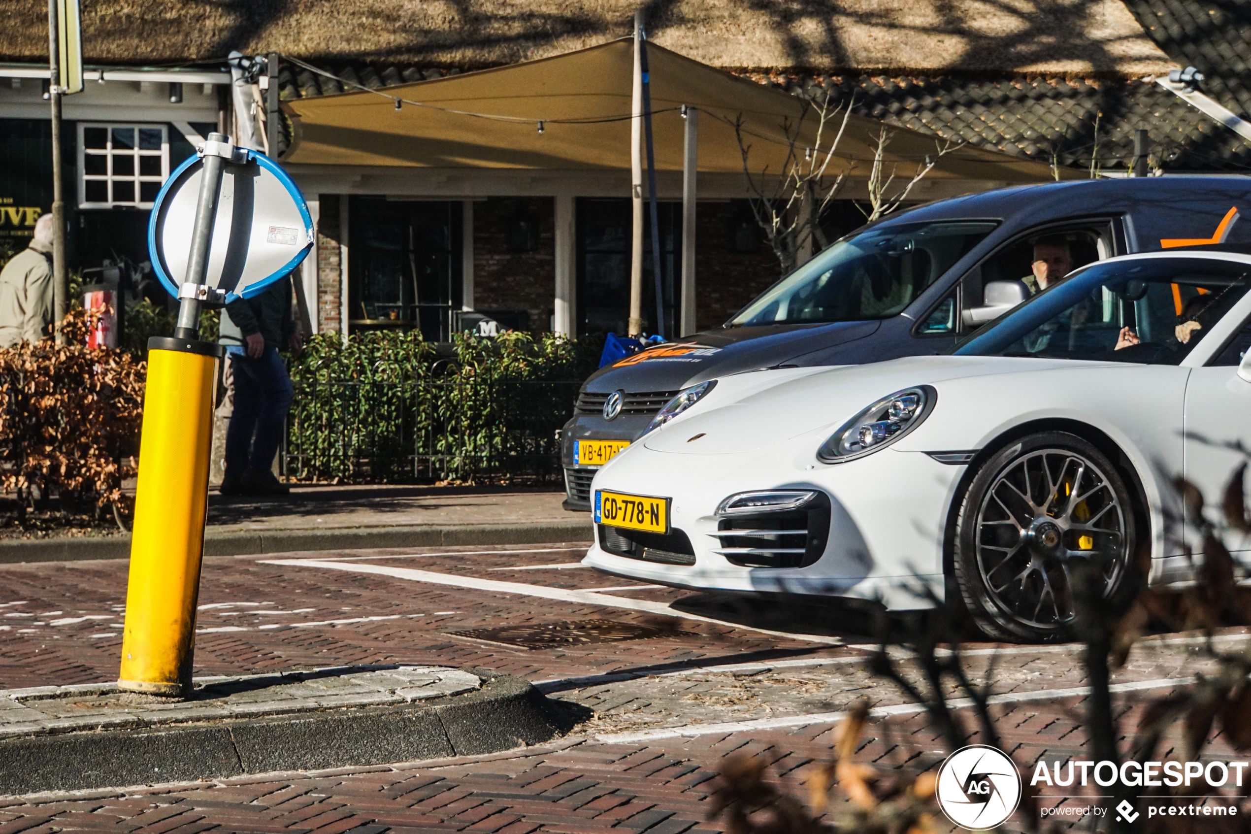 Porsche 991 Turbo S Cabriolet MkI