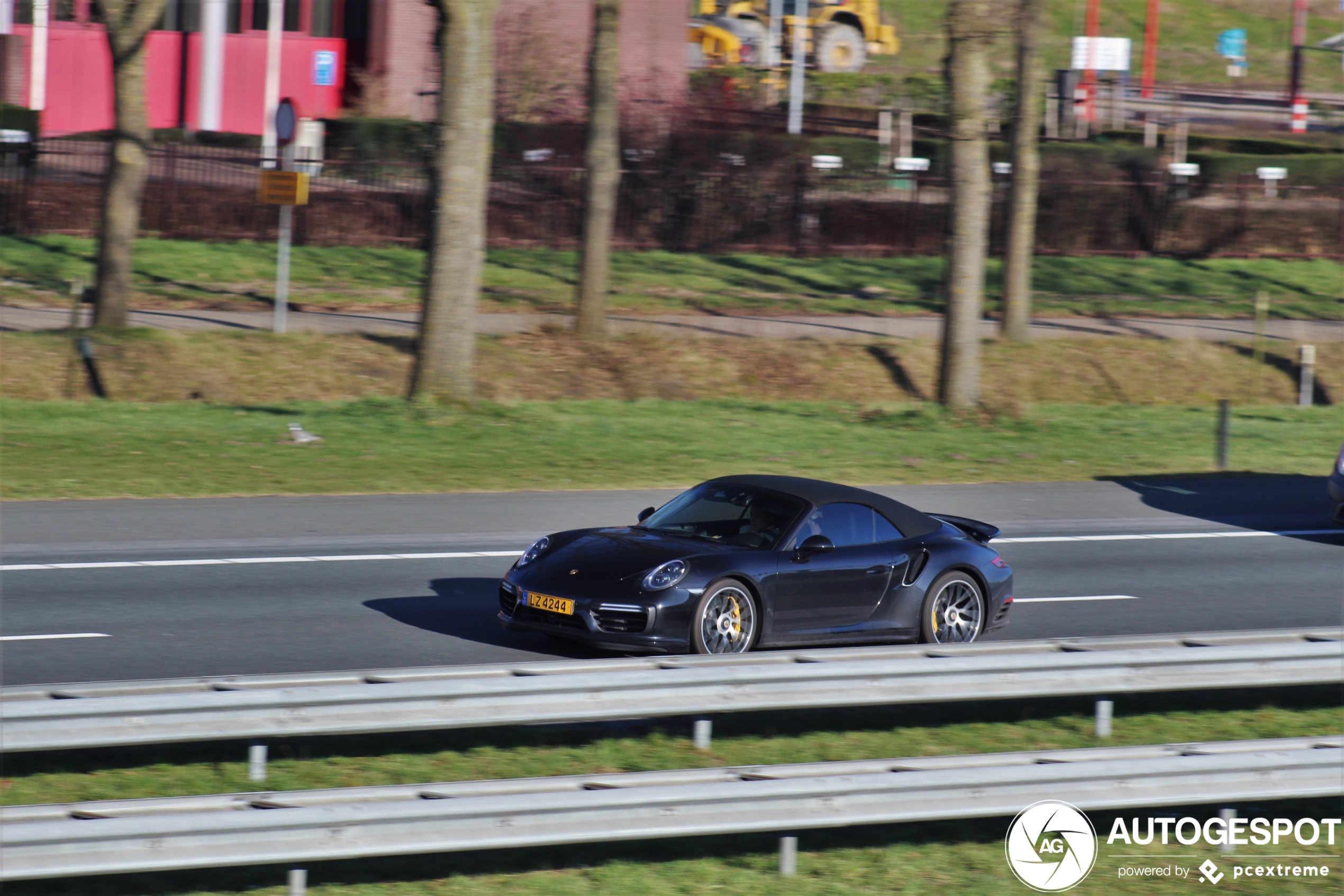 Porsche 991 Turbo S Cabriolet MkII