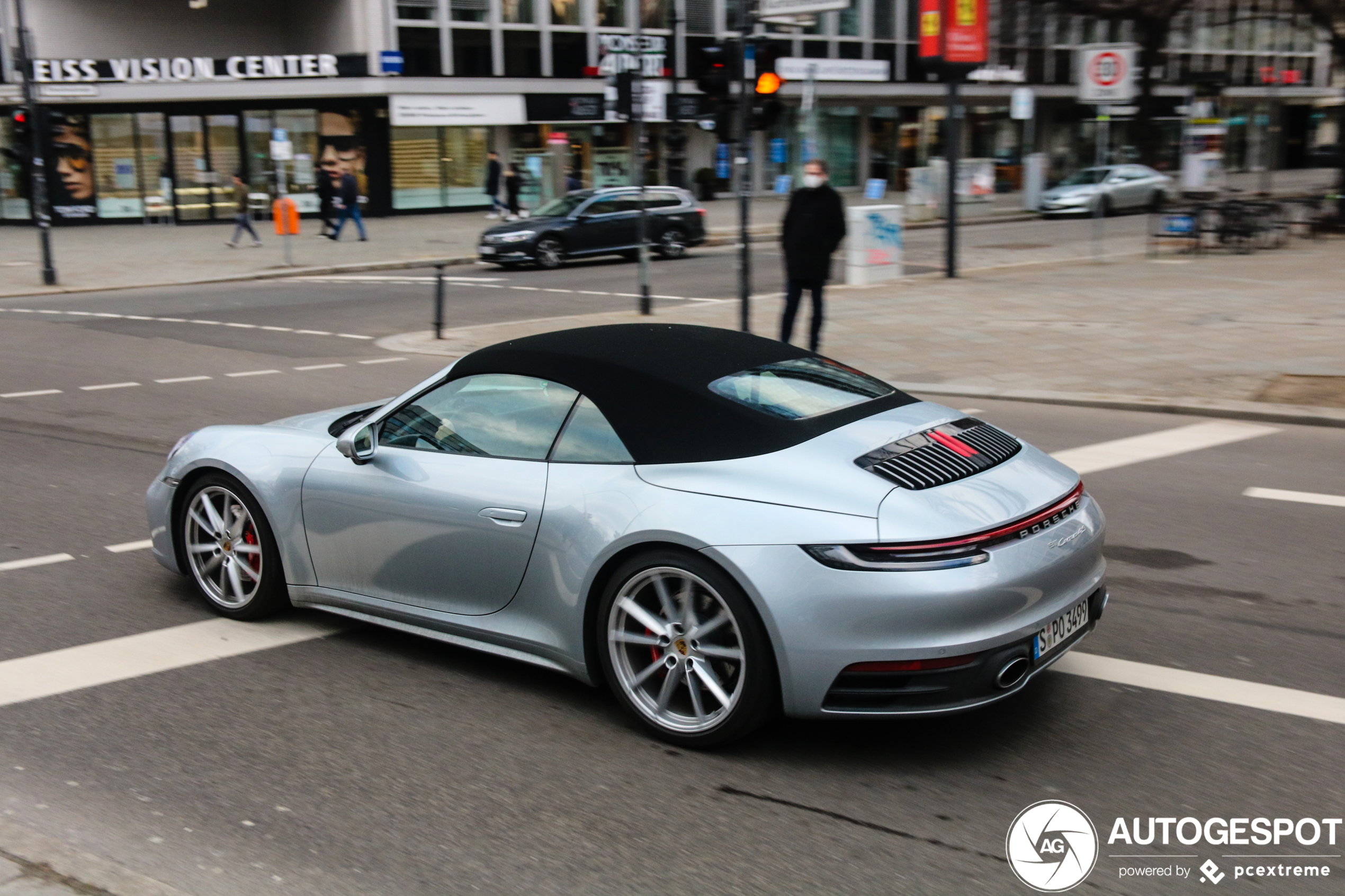 Porsche 992 Carrera 4S Cabriolet