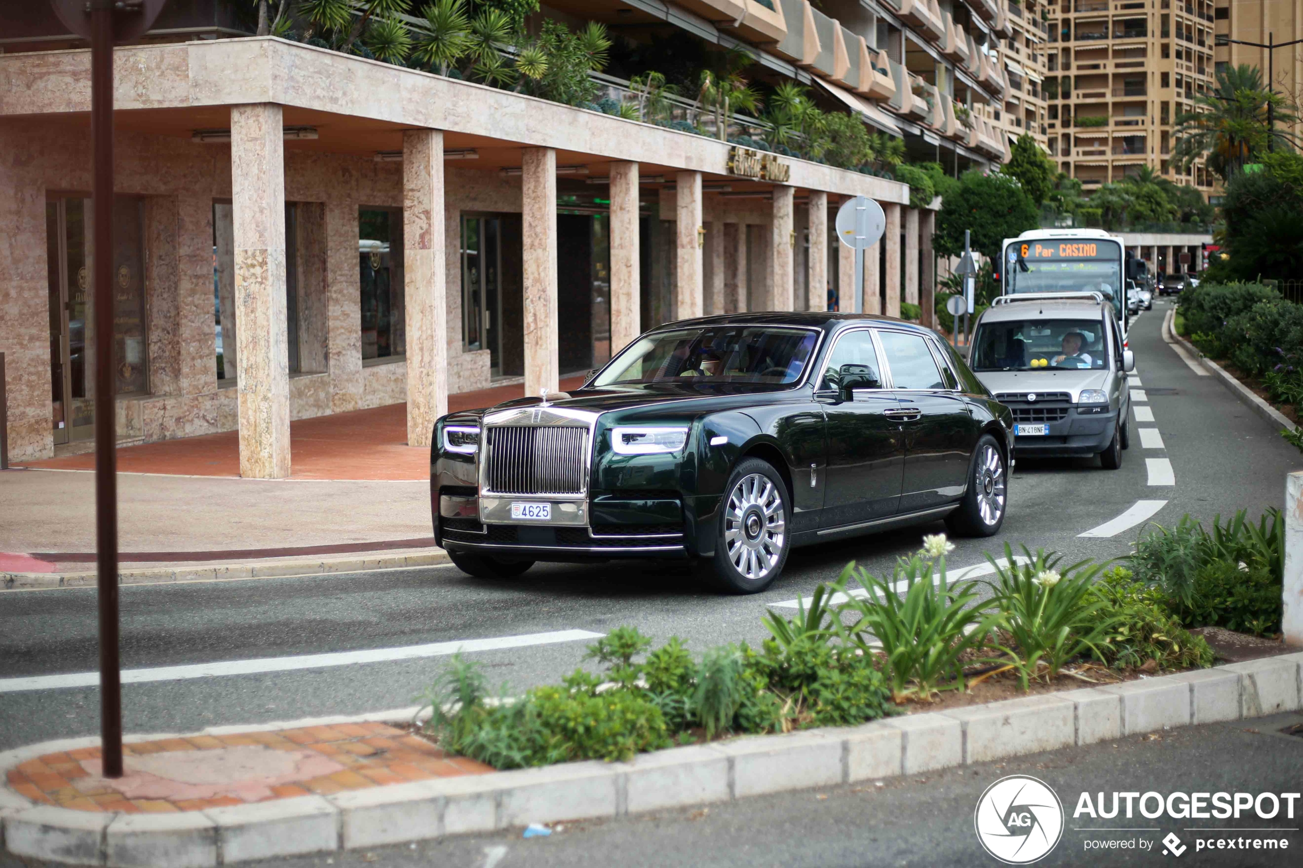 Rolls-Royce Phantom VIII EWB