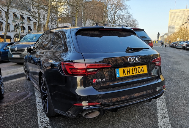 Audi RS4 Avant B9