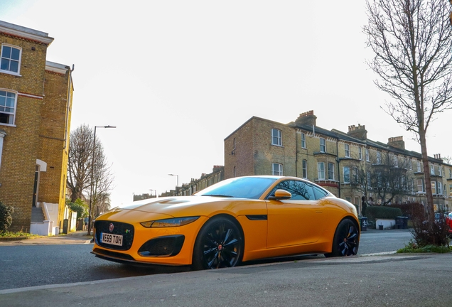 Jaguar F-TYPE R Coupé 2020