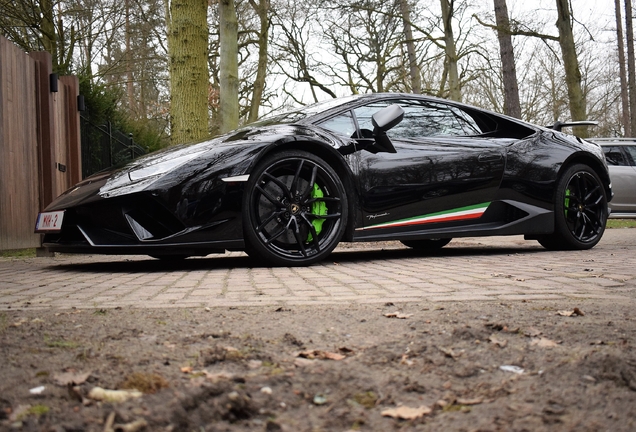 Lamborghini Huracán LP640-4 Performante