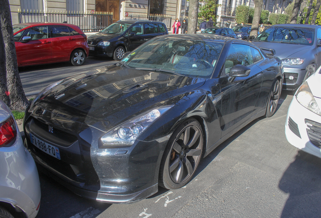 Nissan GT-R