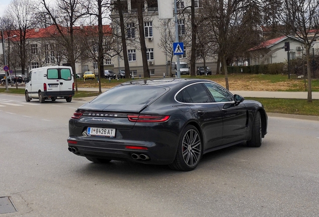 Porsche 971 Panamera Turbo