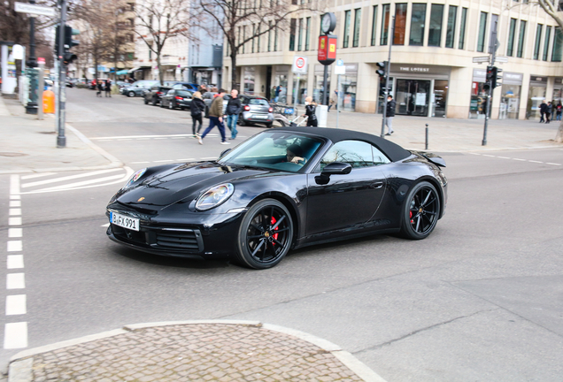 Porsche 992 Carrera 4S Cabriolet MkI