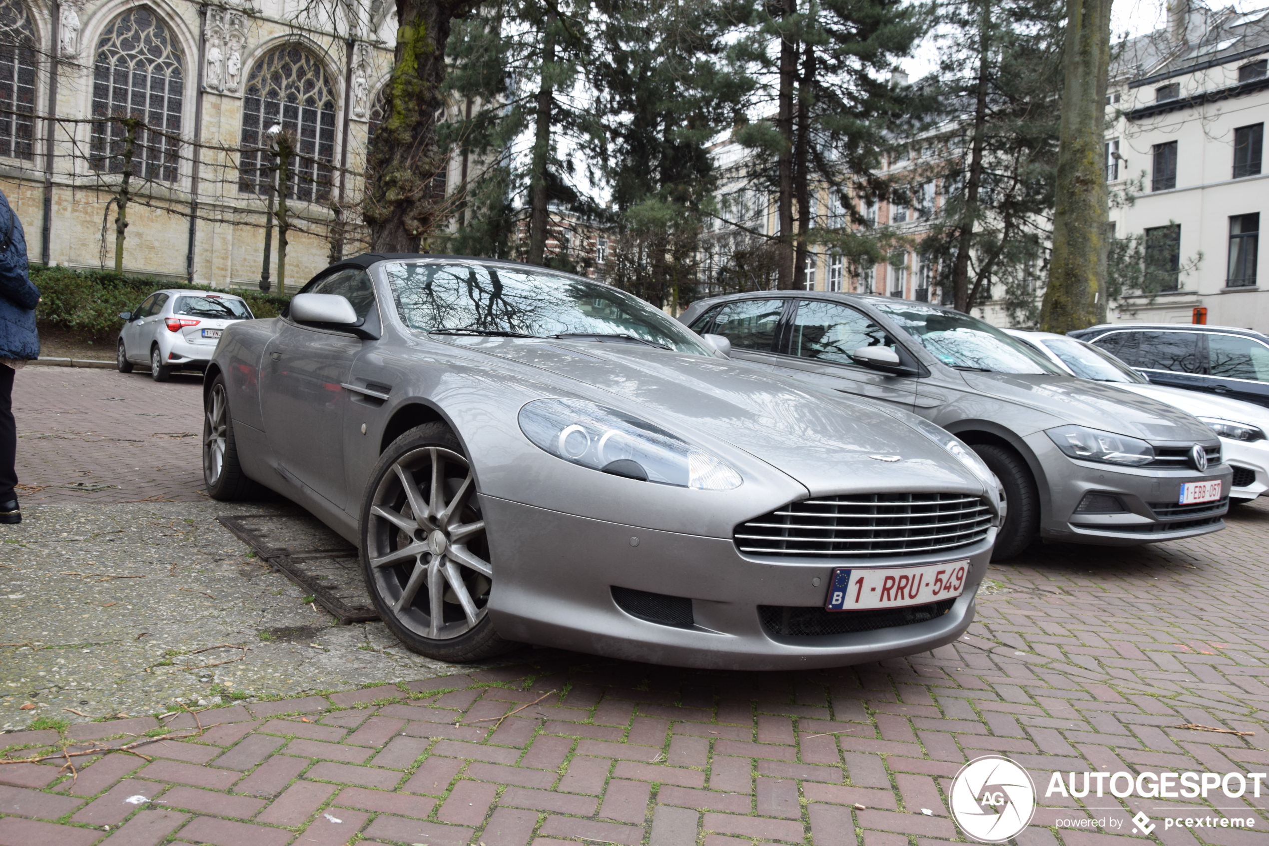 Aston Martin DB9 Volante