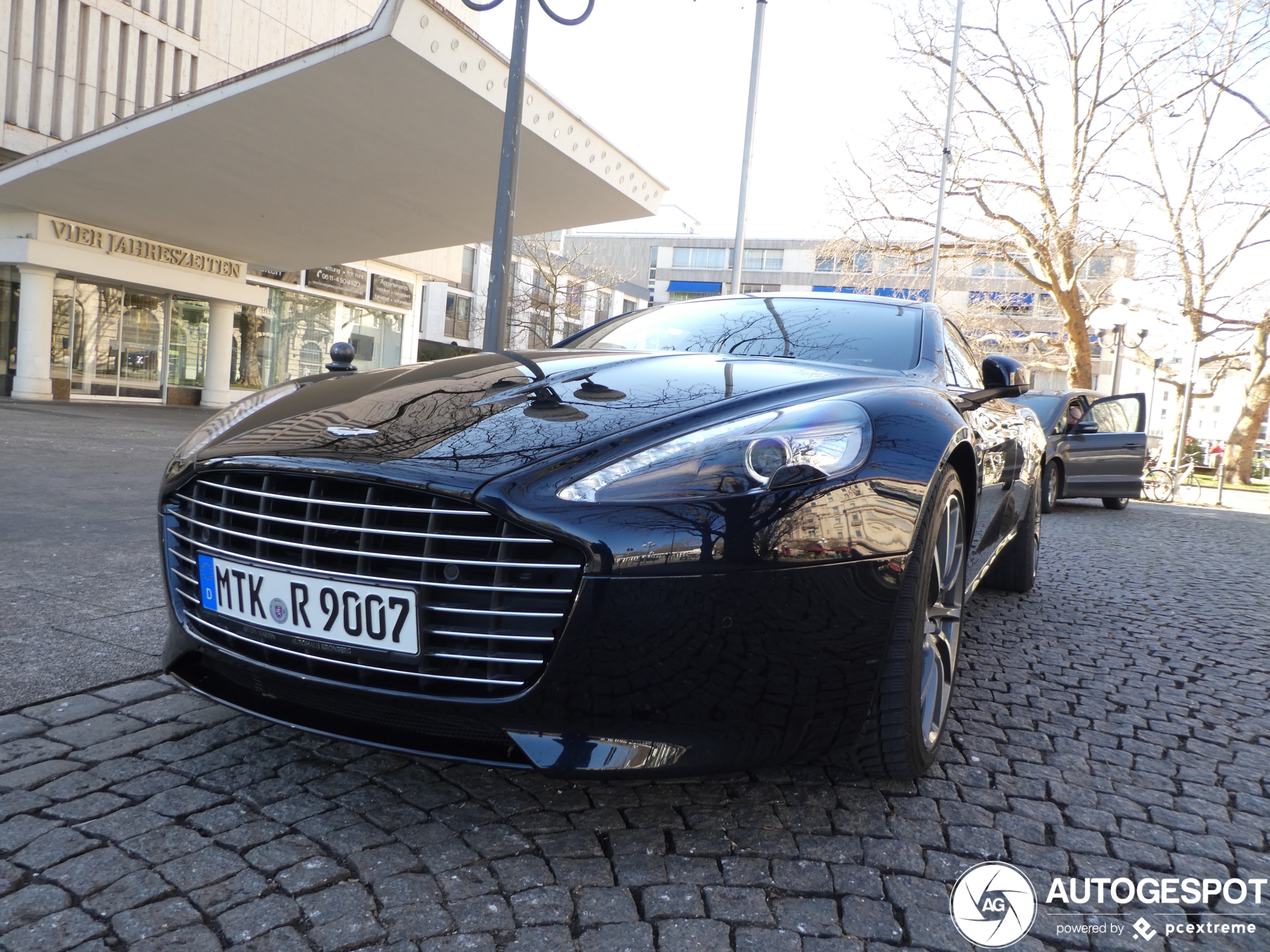 Aston Martin Rapide S