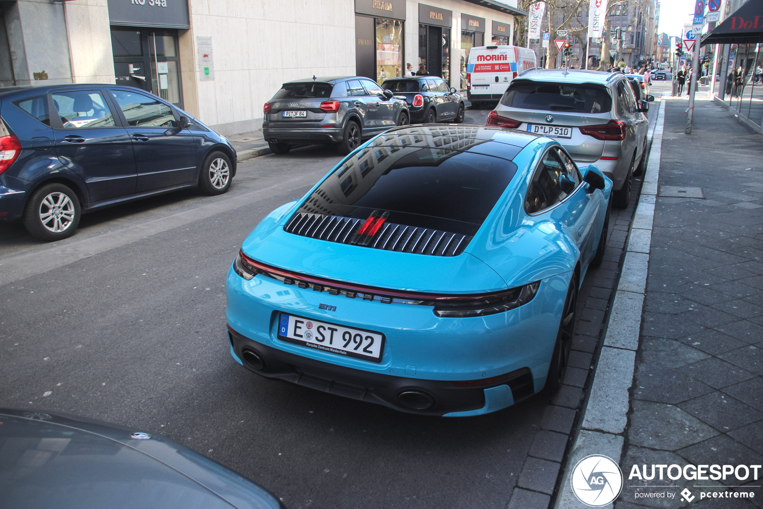 Porsche 992 Carrera 4S