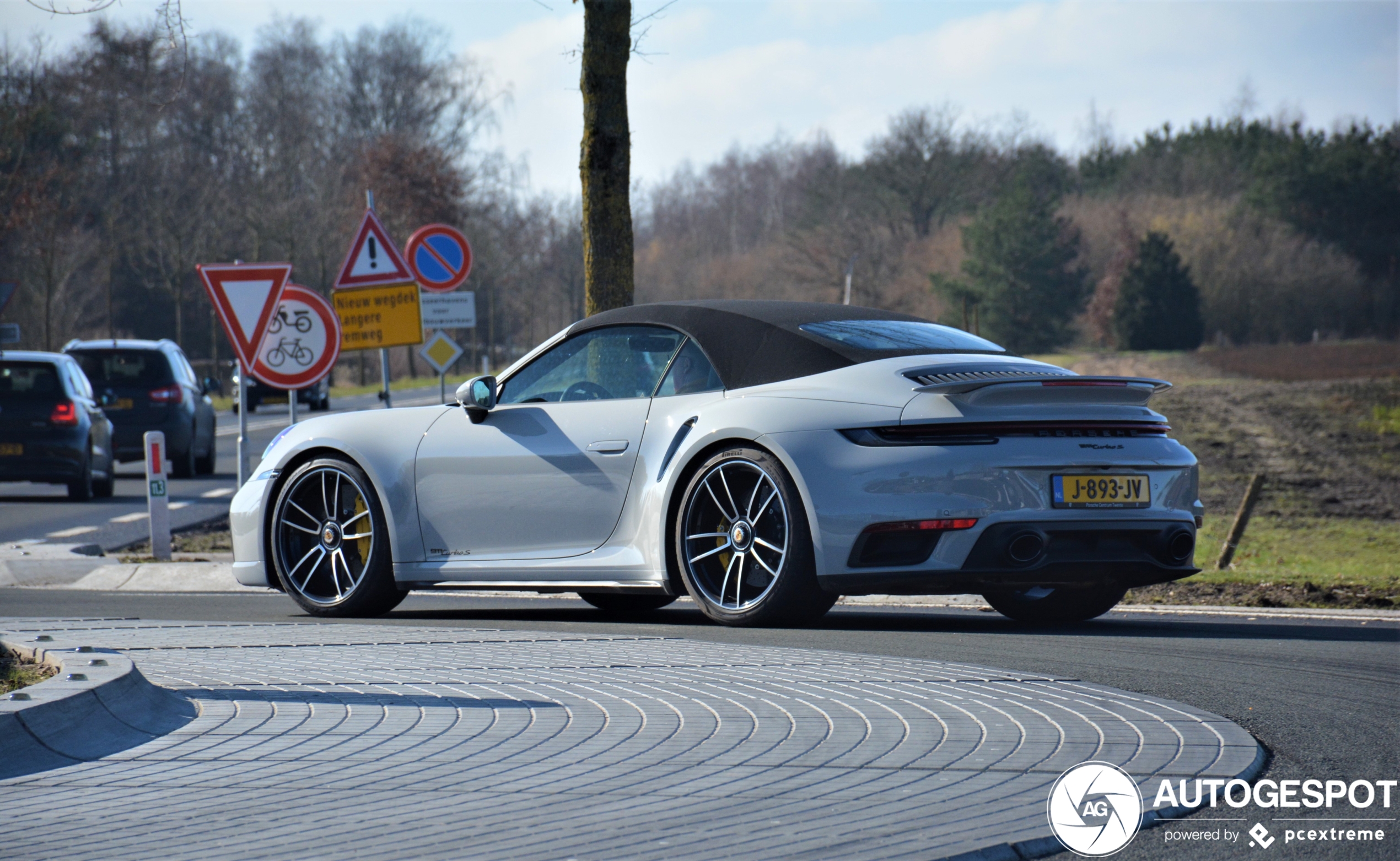 Porsche 992 Turbo S Cabriolet