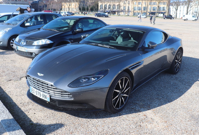 Aston Martin DB11 V8